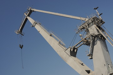 Кран строительный