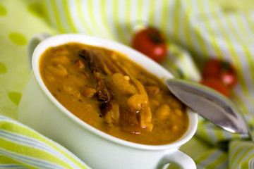 Bohnensuppe mit Rauchspeck
