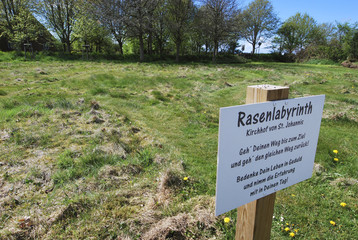 Rasenlabyrinth beim Friesendom