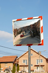 Traffic mirror