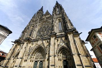 Fototapeta na wymiar St. Vitus cathedral in Prague, Czech Republic