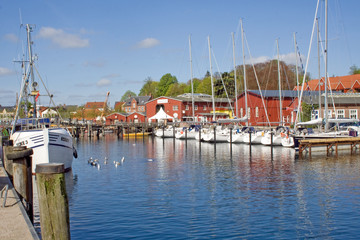 Fischereihafen mit alter Werft in Eckernförde (Schleswig-H.) - obrazy, fototapety, plakaty