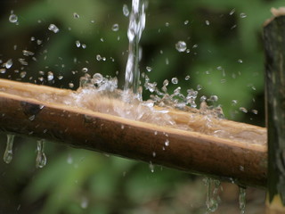 Caña de bambu en molino de agua en Sapa (Vietnam)