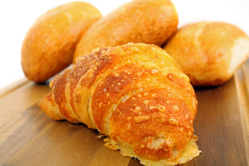 Croissant und Brötchen