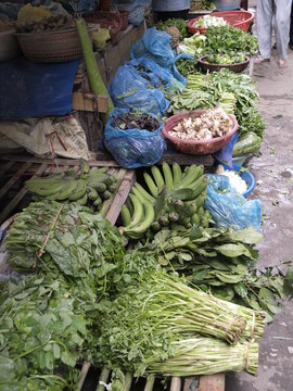 Verduras en un mercado callejero de Sapa (Vietnam)