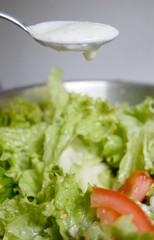 Salat mit Joghurtdressing