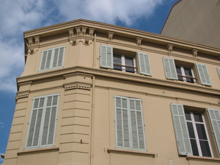 façade de caractere
