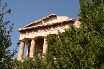 Ruiny z za krzaka © Tomasz Sergej