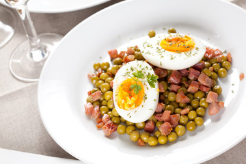 egg dish with ham and peas