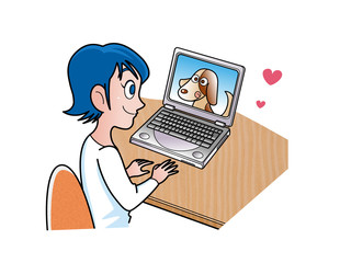 ノートパソコンと女性