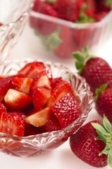 strawberries with sugar and wine