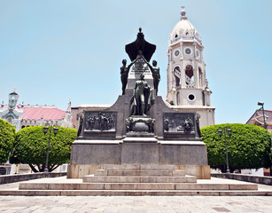 Fototapeta na wymiar Simon Bolivar pomnik