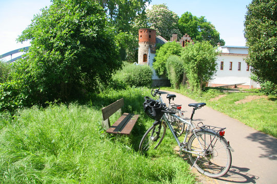Saaleradweg an der Georgsburg bei K&ouml;nnern