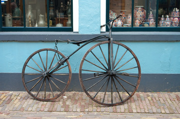 old 19th century bicycle