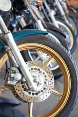 Obraz premium motocykle na parkingu