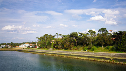 lac et église d'hossegor