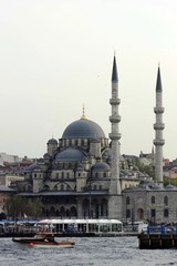 Fototapeta na wymiar New Mosque(yeni camii)