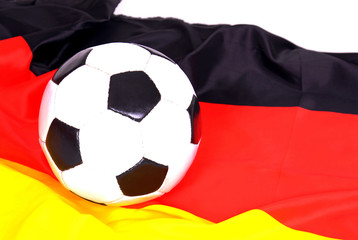 Naklejka premium Deutschlandfahne mit Fussball