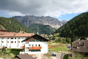 Fototapeta na wymiar Trentino's plateau under a dark cloud