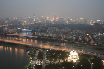 Fototapeta na wymiar 城市夜景