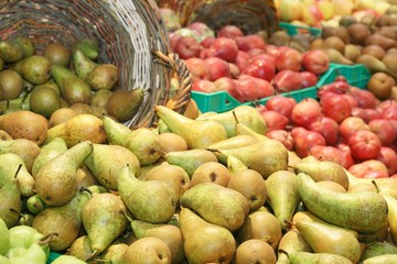 Sweet fuits in supermarket