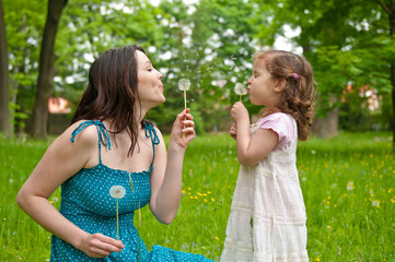 Fototapeta premium Happy life time - mother with child