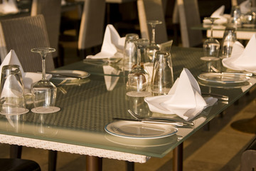 Glasses on the table in a restaurant