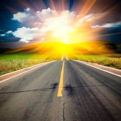 Naklejka premium sunlight above the road.