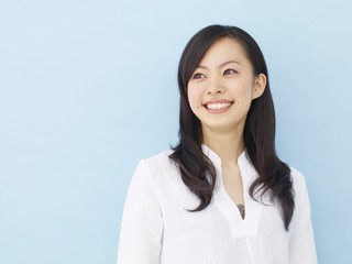 女性・ブルーバック