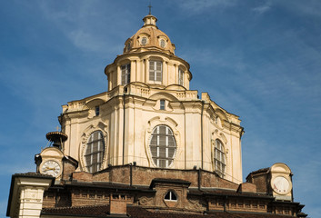 Fototapeta na wymiar Turyn, kościół San Lorenzo