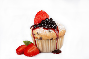 blueberry muffin with strawberry