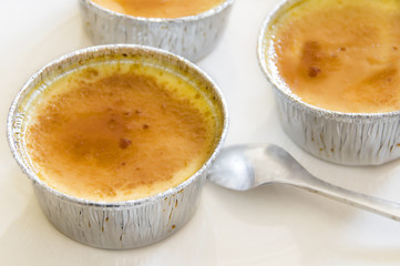 crèmes caramel