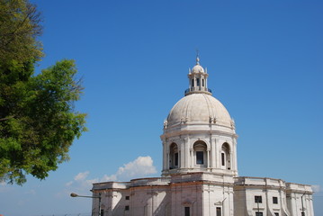 Fototapeta na wymiar Santa Engracia Kościół w Lizbonie