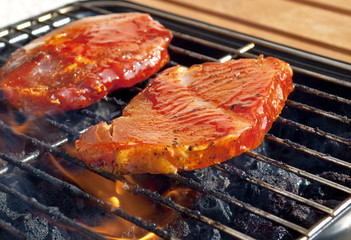 Fleisch auf dem Grill