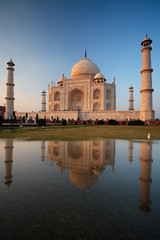 Fototapeta na wymiar Taj Mahal Sunset Reflection