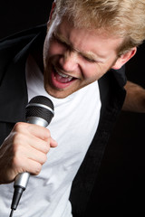 Naklejka premium Man Singing