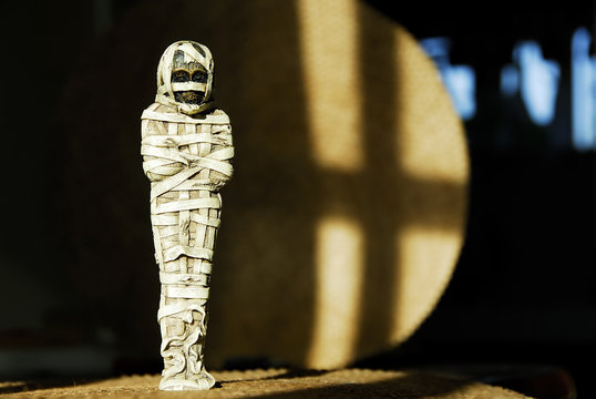 figurine