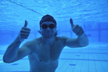 swimming pool underwater