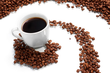 Cup with coffee, costing on coffee grain