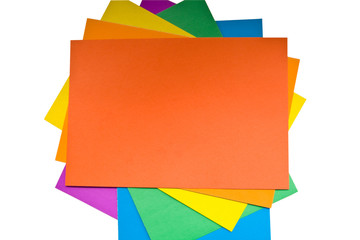 листы разноцветной бумаги