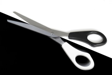 scissors in black and white