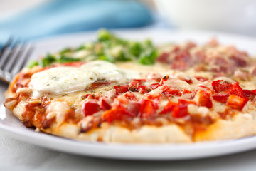 Pizza with pepper,mozzarella and ham