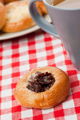 cake on the checkered tablecloth