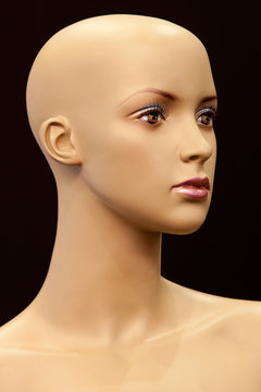 Face of girl mannequin
