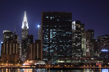 Plakat New York City Skyline w Night Lights, Midtown Manhattan