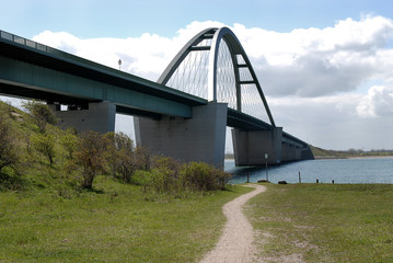 Obraz premium Brücke nach Fehmarn