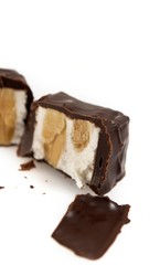 nougat enrobé de chocolat