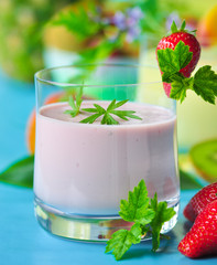 Erdbeer Trinkjoghurt