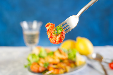fork with shrimp skew- forchetta con gambero allo spiedo