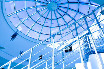 Fototapeta premium Blue glass ceiling